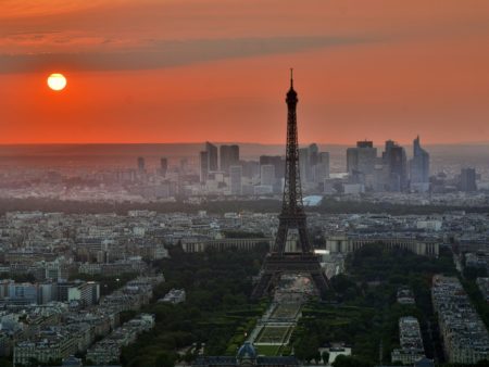 paris-843229_1920